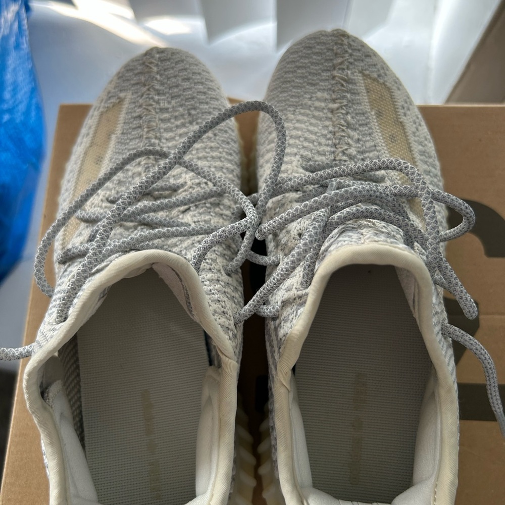 Women sneakers